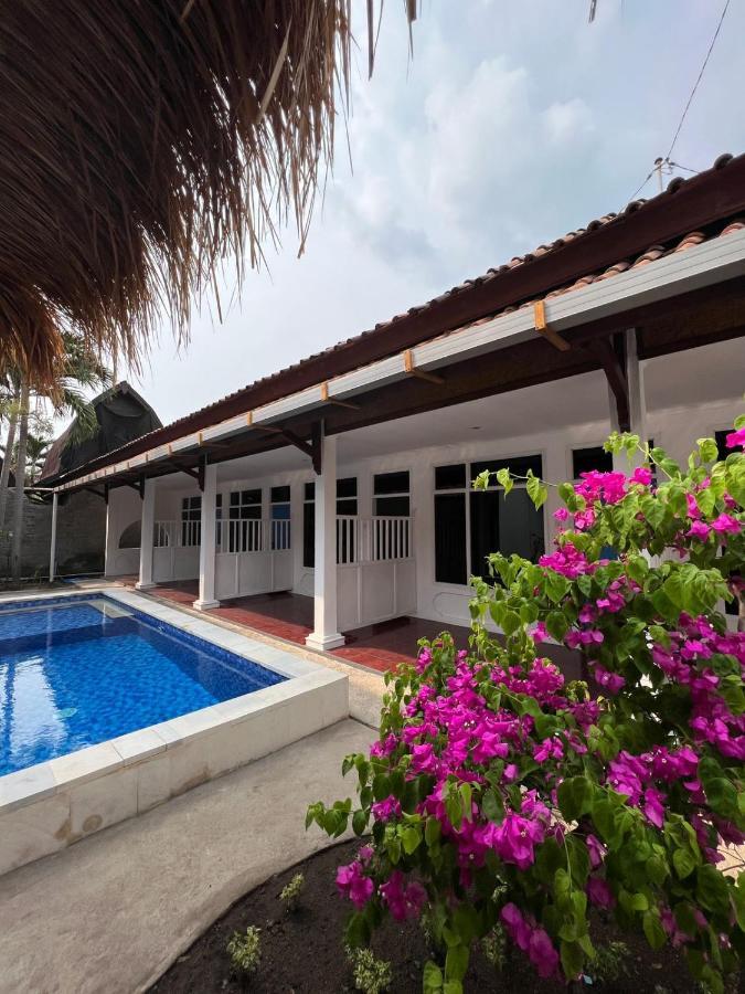Seaside Hotel Quần đảo Gili Ngoại thất bức ảnh