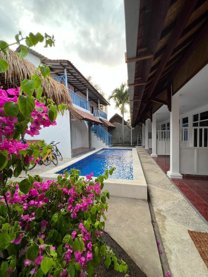 Seaside Hotel Quần đảo Gili Ngoại thất bức ảnh